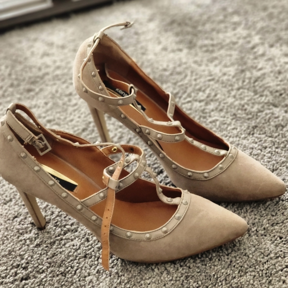 Size 8 , Rose high heels